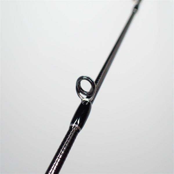 ビームス クローラ８・３Ｌ＋